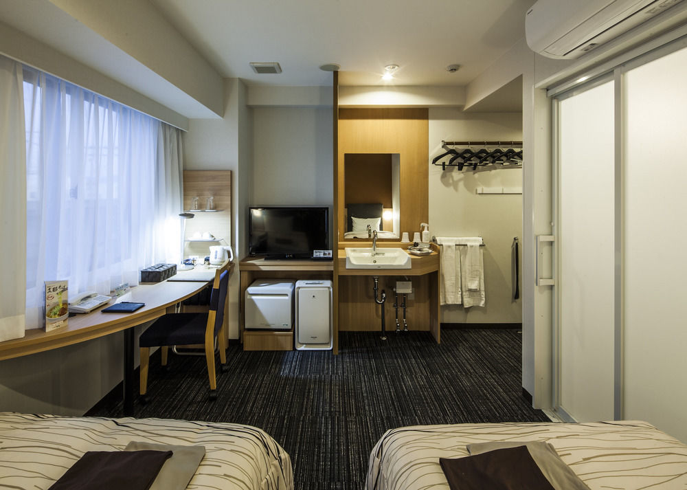 Fukui Manten Hotel Ekimae ภายนอก รูปภาพ