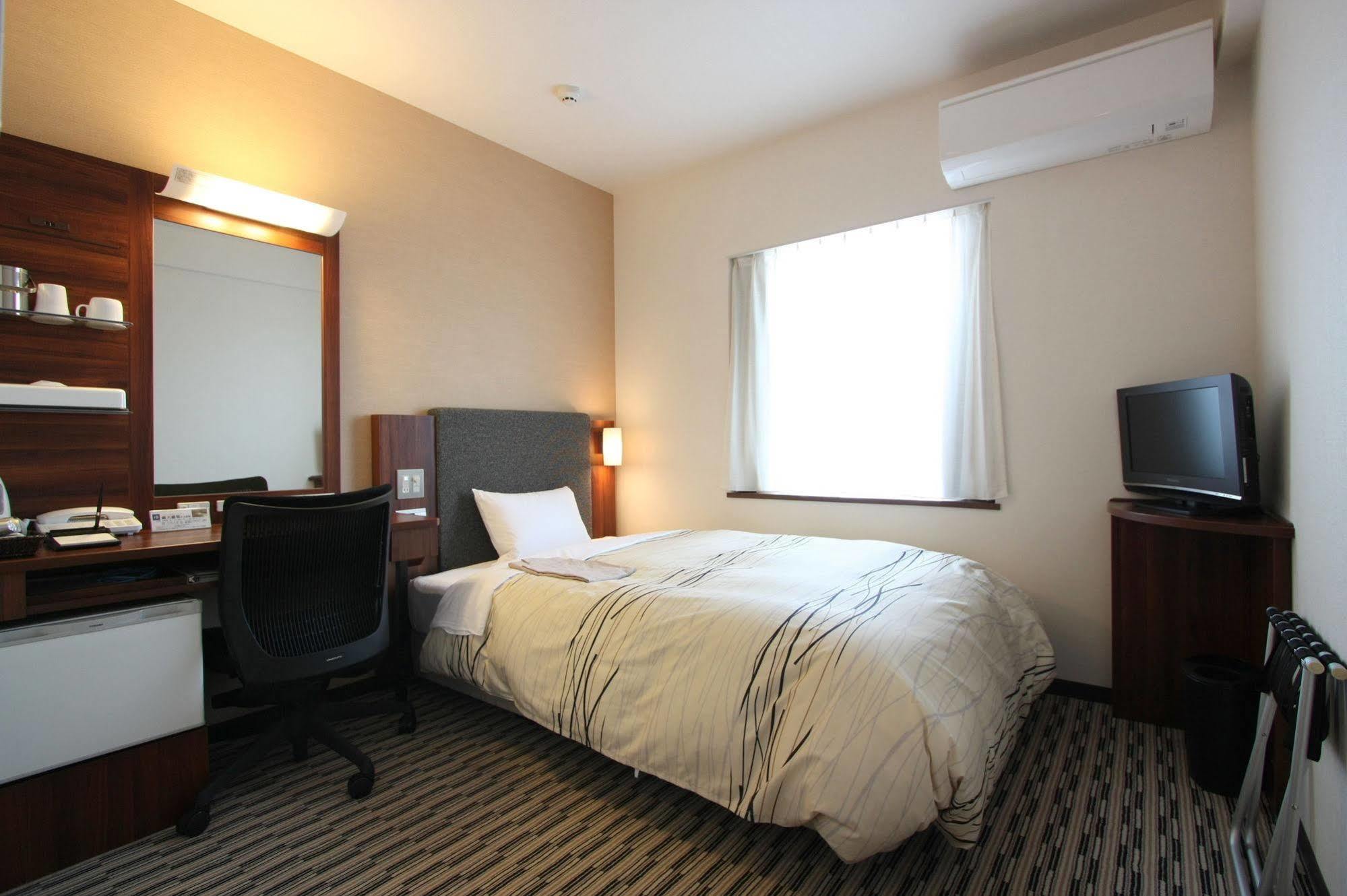Fukui Manten Hotel Ekimae ภายนอก รูปภาพ
