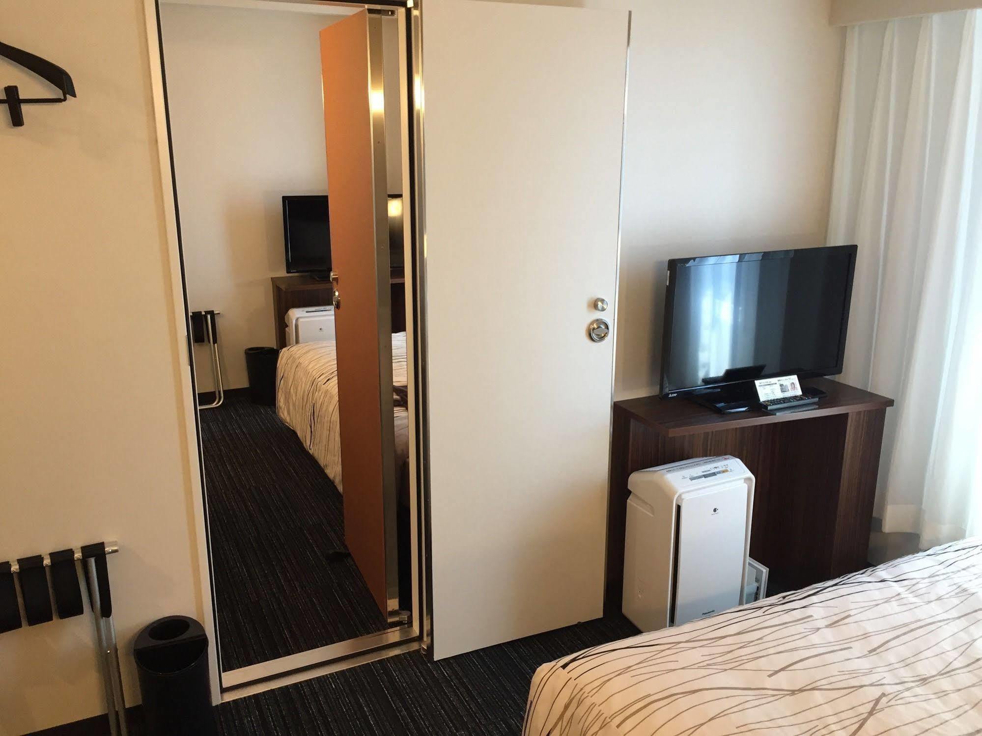 Fukui Manten Hotel Ekimae ภายนอก รูปภาพ