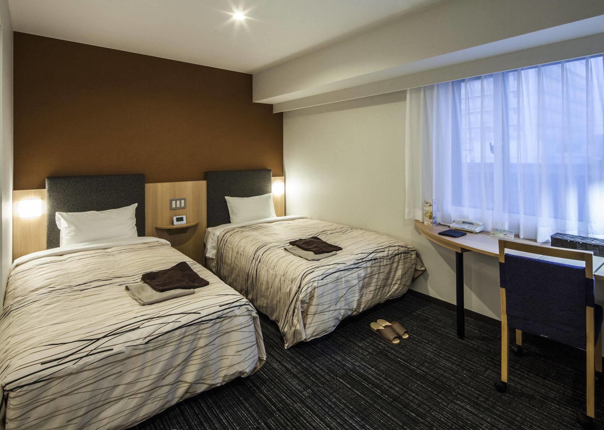 Fukui Manten Hotel Ekimae ภายนอก รูปภาพ